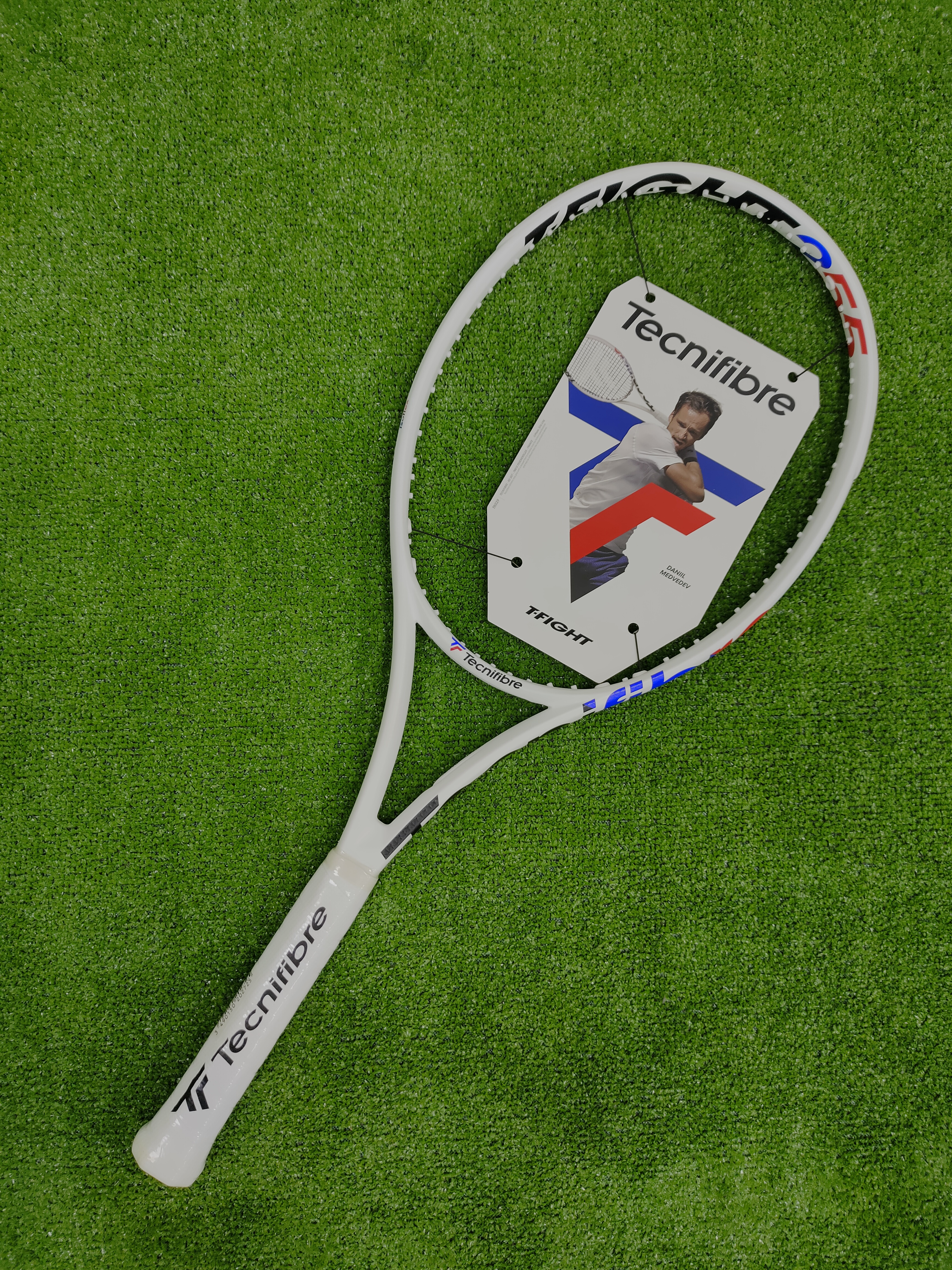 картинка Tecnifibre T-Fight от магазина Высшая Лига