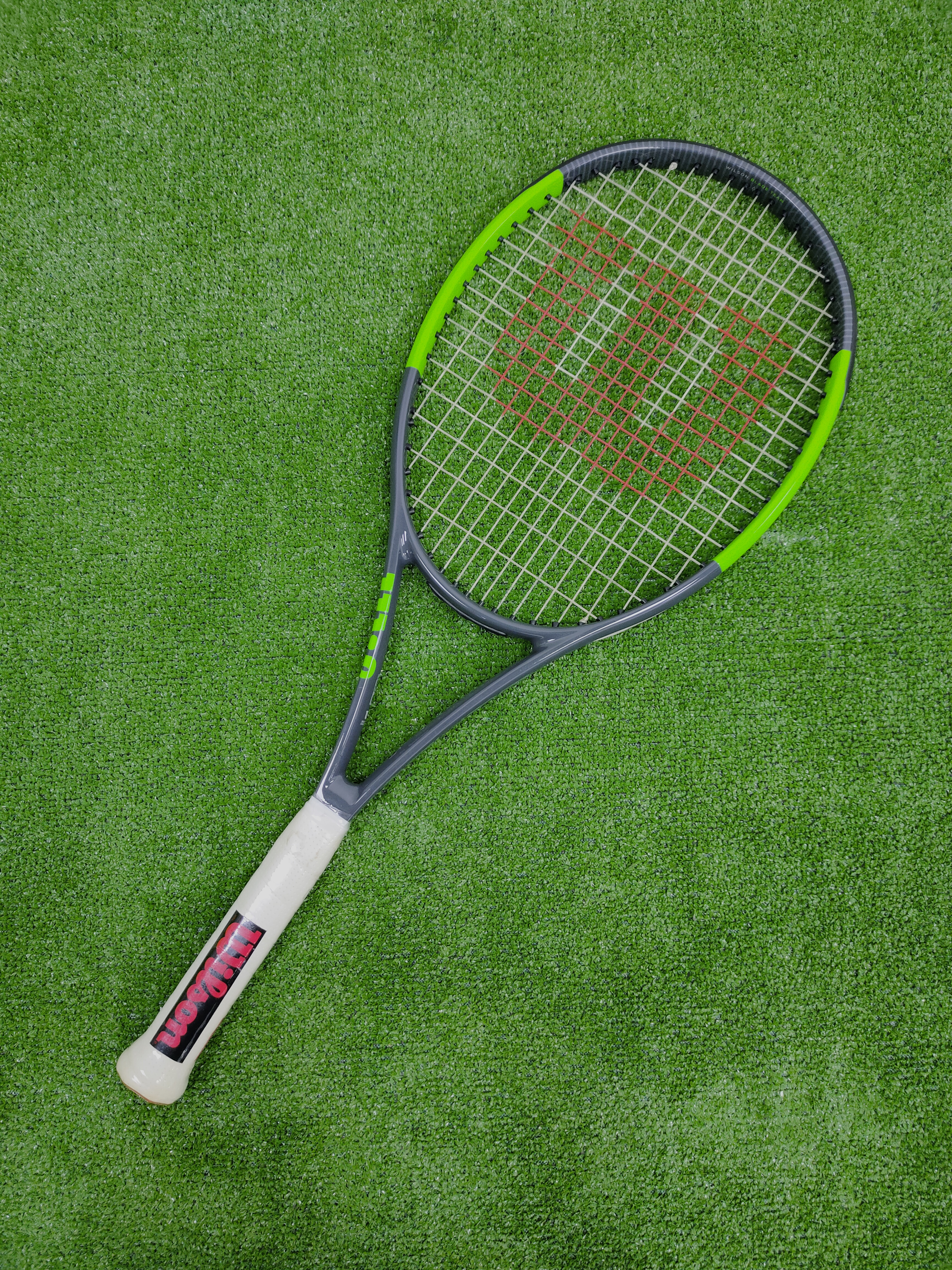 картинка Wilson Blade Team 99 Lite от магазина Высшая Лига